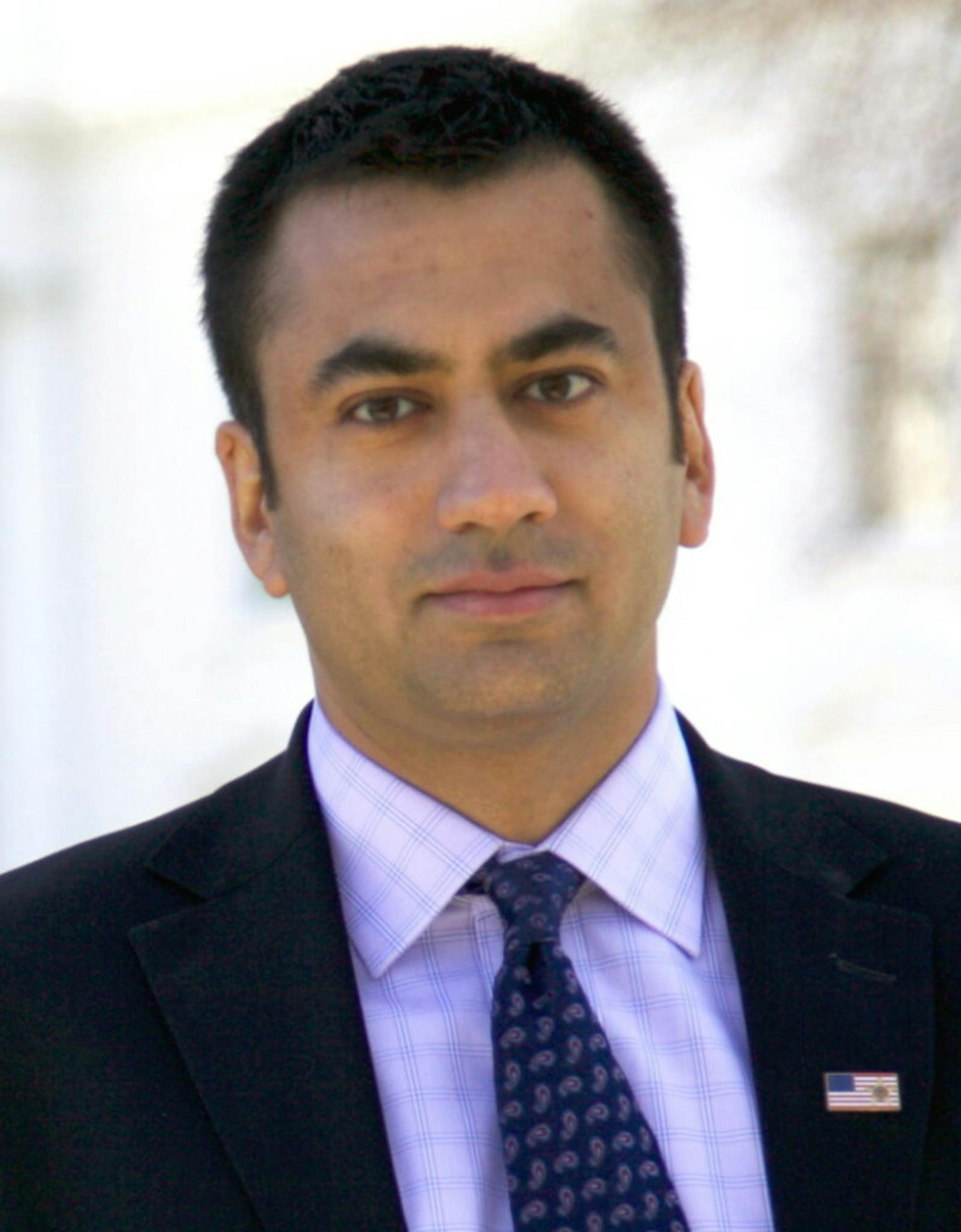 Kal_Penn_Office_of_Public_Engagement-799x1024