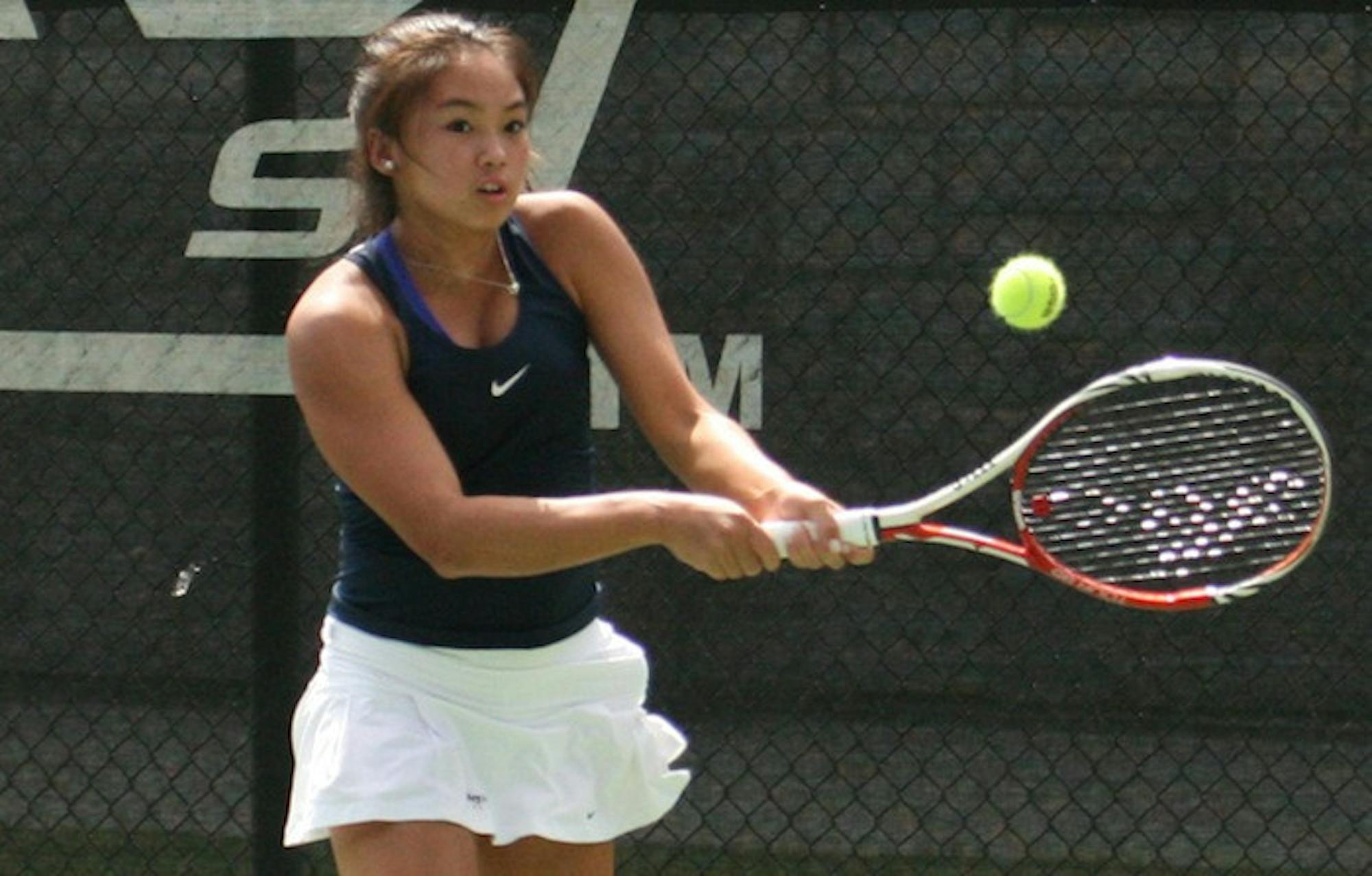 Sophomore Katarina Su returns the ball at the Georgia Southern Invite. She finished first in the singles draw of the Invite. Paired-up with freshman Anna Fuhr, she also finished fourth in the main doubles draw. / Courtesy of Emory Athletics