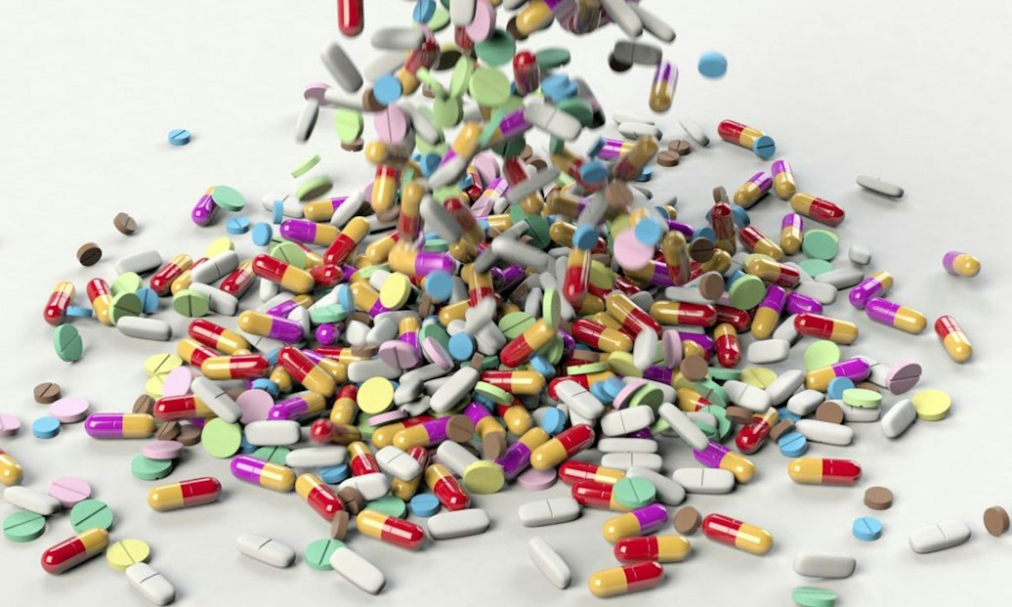 pills-g41af0f1da_1920-1024x614