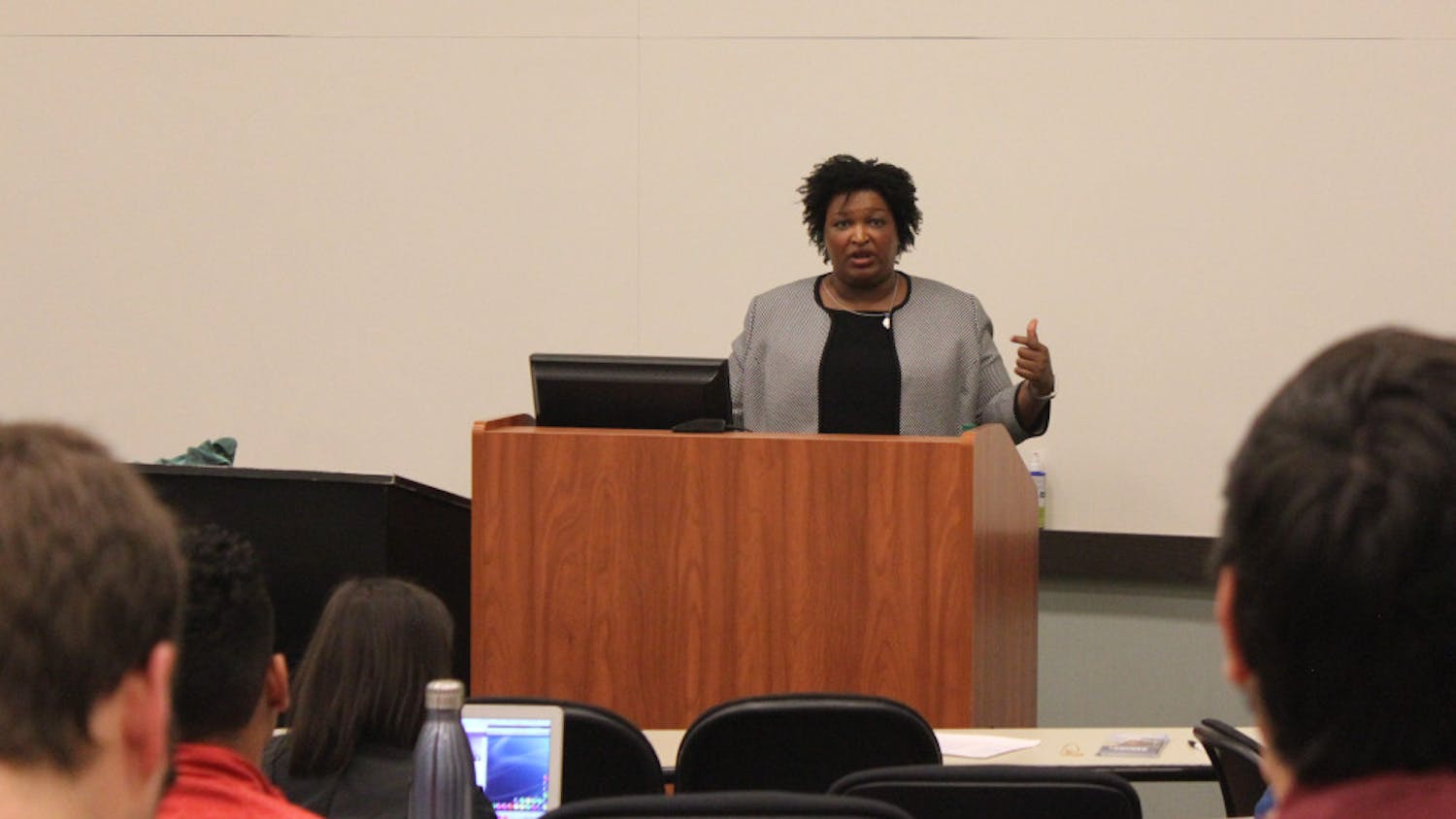 Stacey-Abrams-Ayushi-Agarwal-Photo-Editor-ONLINE-e1639629929118