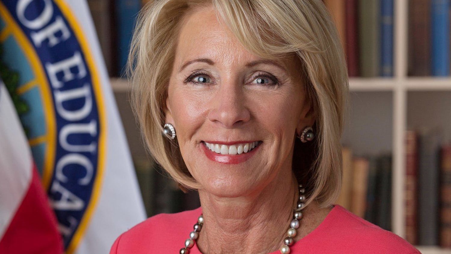 1280px-Betsy_DeVos_official_portrait-e1505145503227