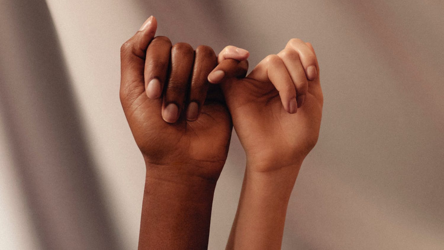 womanizer-wow-tech-8oB43mw658c-unsplash-scaled