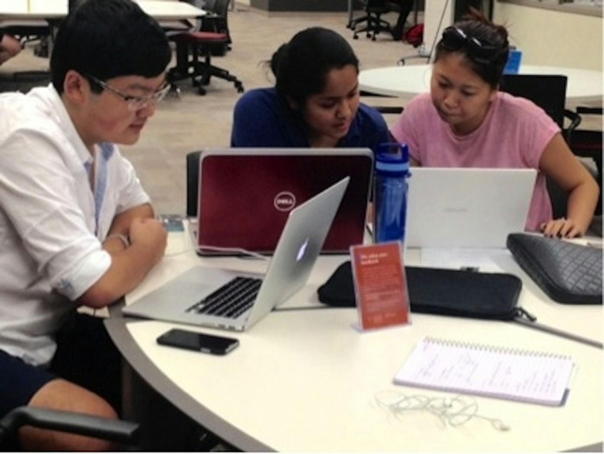 Emory students prepare for midterms in the common area of the Woodruff Library. / Photo by Ksheerja Banja, Contributing Writer