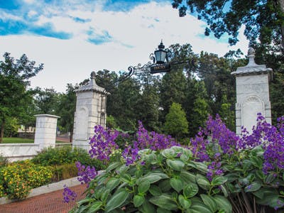 gate-Veronica-Chua-1web