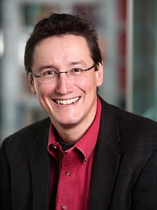 Stefan-Lutz-Headshot