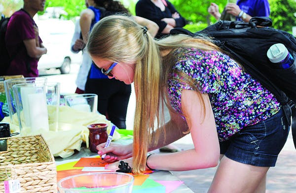 Boston-Marathon-Vigil-WW-Claudine-Thien-STaffweb