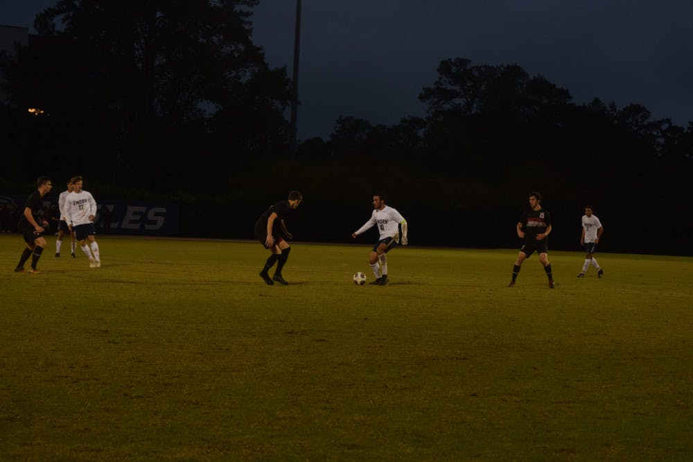 Mens-Soccer-3-10.26.18-Sarah-Taha-Staff-Online