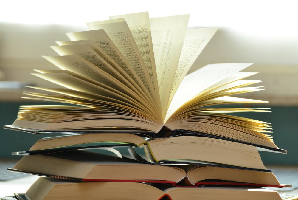 blur-books-close-up-159866