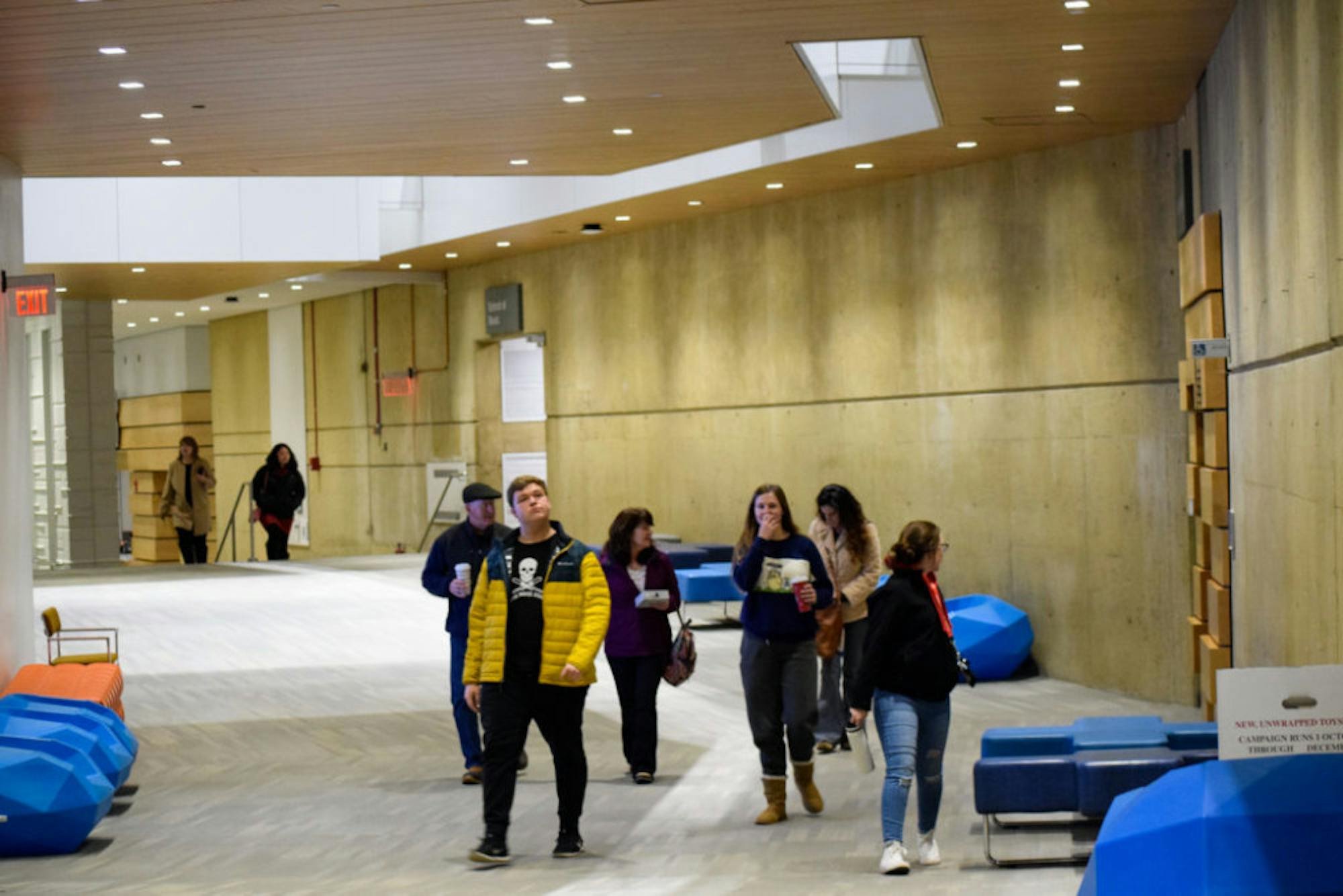 Students around campus | Photo by Jessica Fugett | The Wright State Guardian