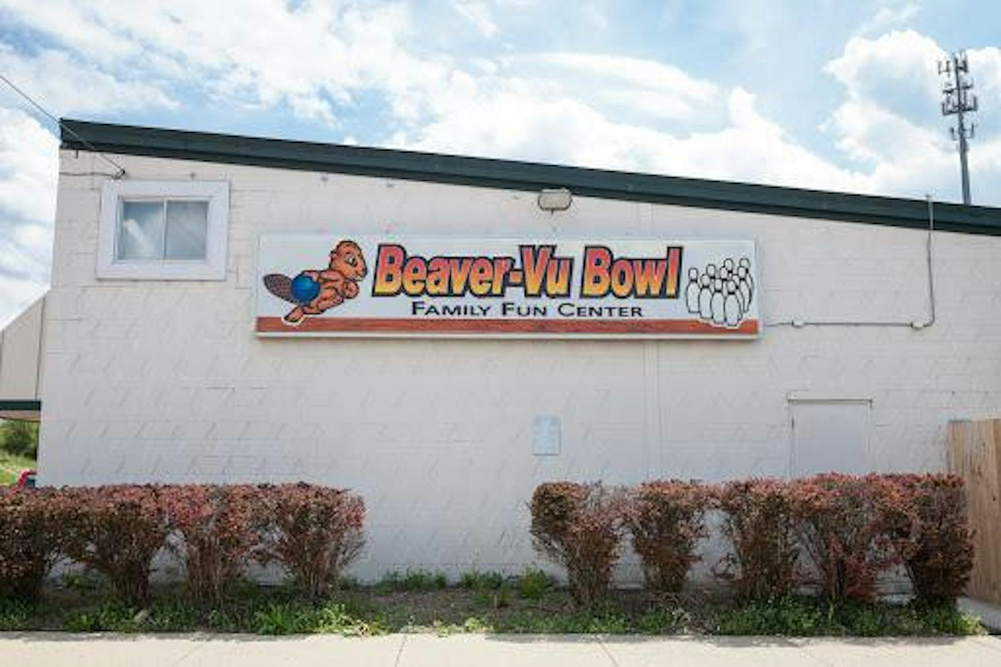Beaver-Vu Bowl Family Fun Center