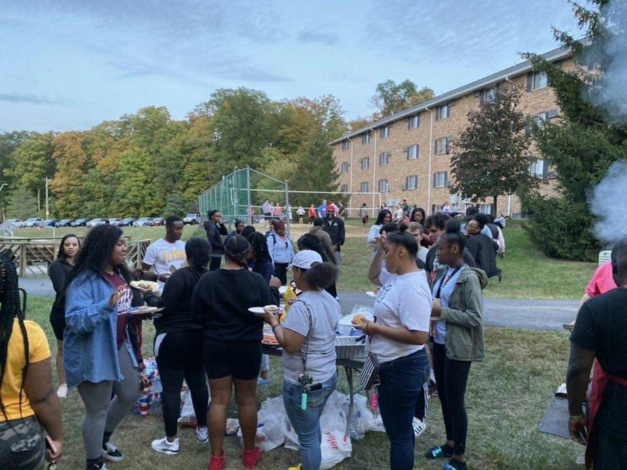Relay for Life and Bombball teamed up to hold a tournament to raise money for breast cancer awareness. | Photos by Jeff Shehee