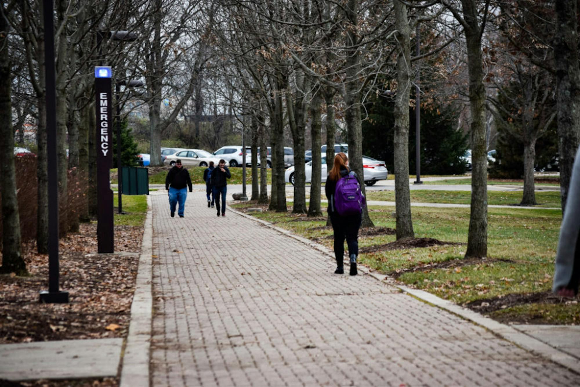 Students around campus | Photo by Jessica Fugett | The Wright State Guardian