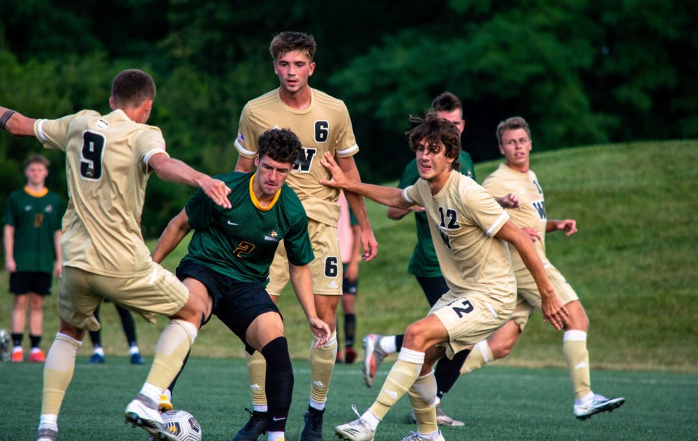 WSUMenSoccer-44-scaled