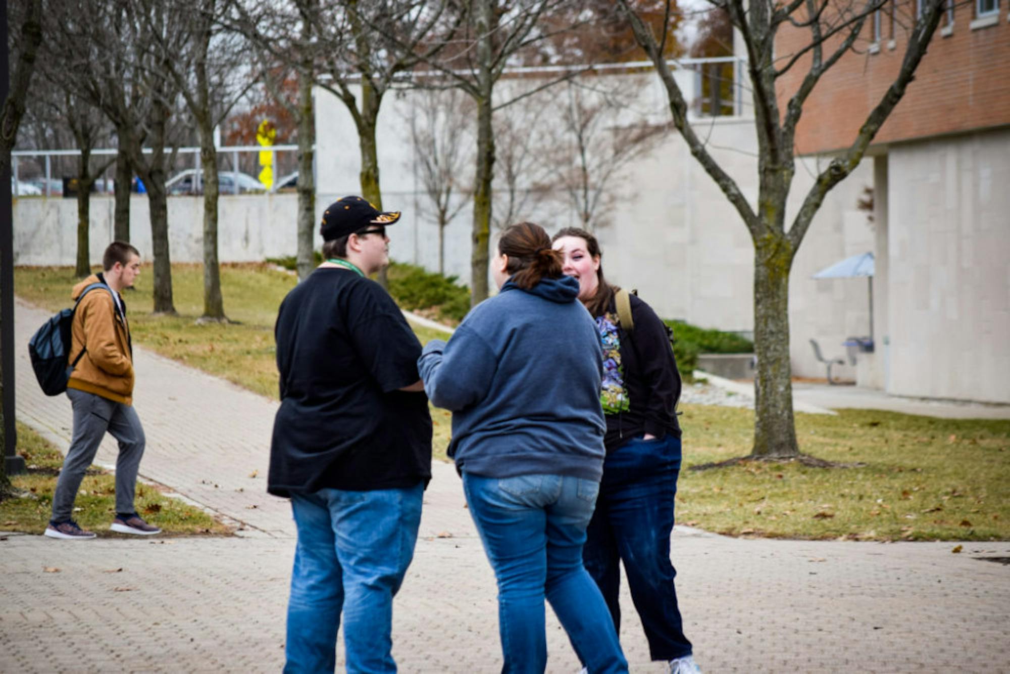 Students around campus | Photo by Jessica Fugett | The Wright State Guardian