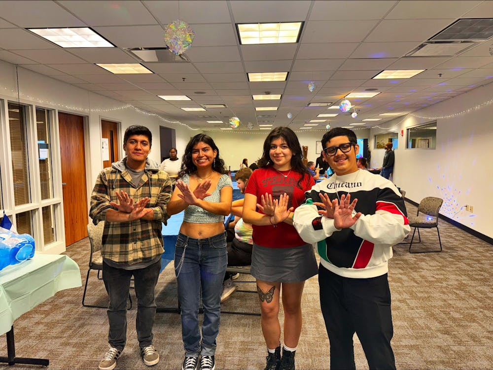 Students at La Comida