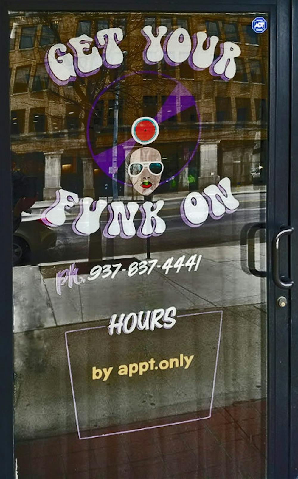 FUNKDOOR