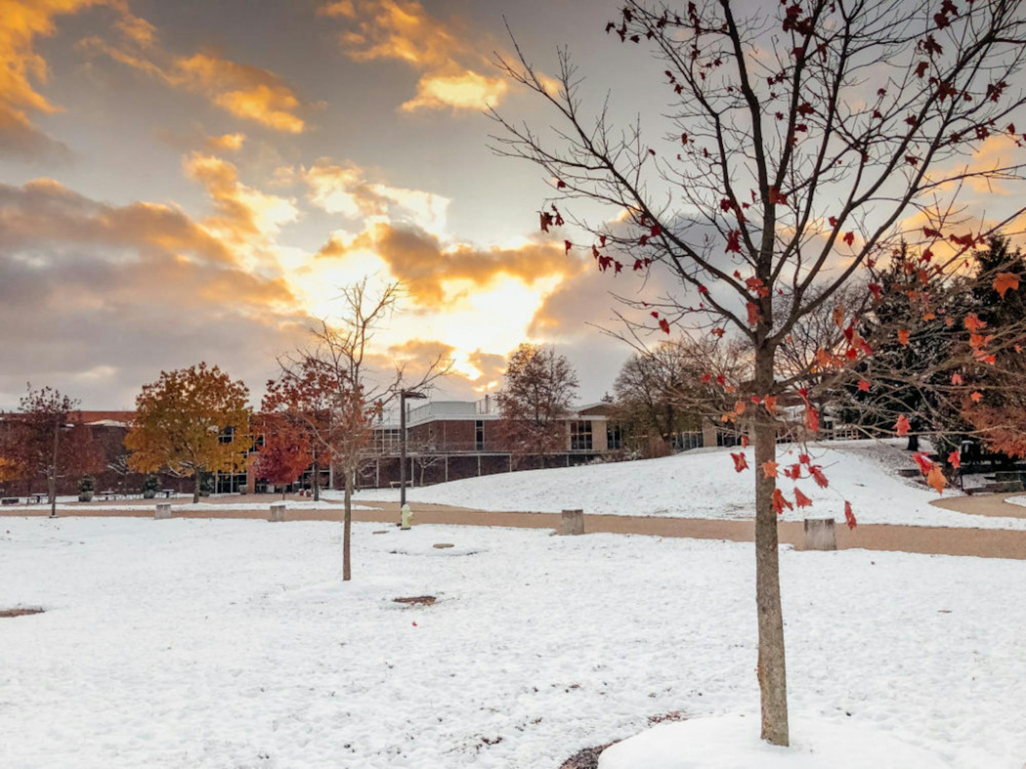 Wright State campus after first snowfall of the season | Photograph by Soham Parikh | The Wright State Guardian