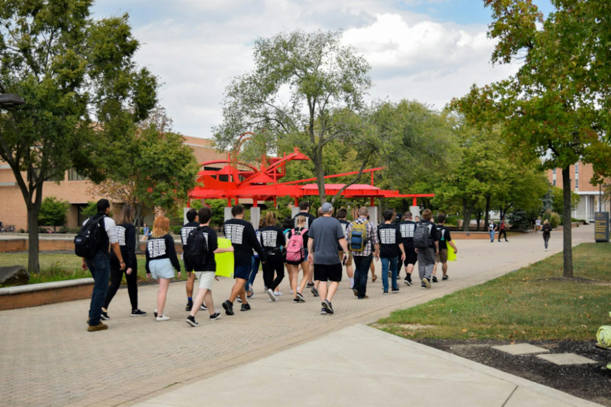 Sigma Phi Epsilon Out of the Darkness Walk | Photo by Jessica Fugett | The Wright State Guardian