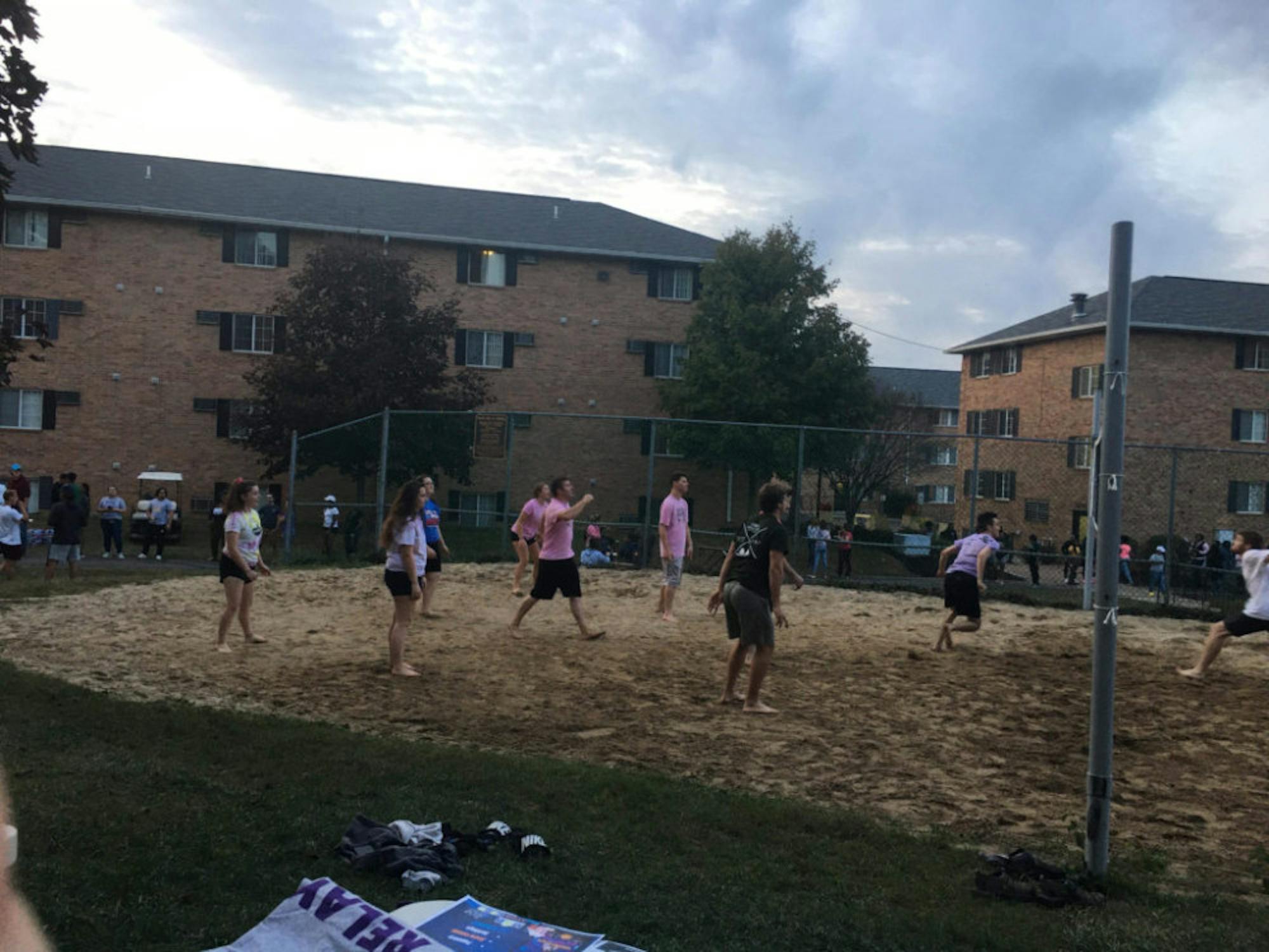 Relay for Life and Bombball teamed up to hold a tournament to raise money for breast cancer awareness. | Photos by Jeff Shehee