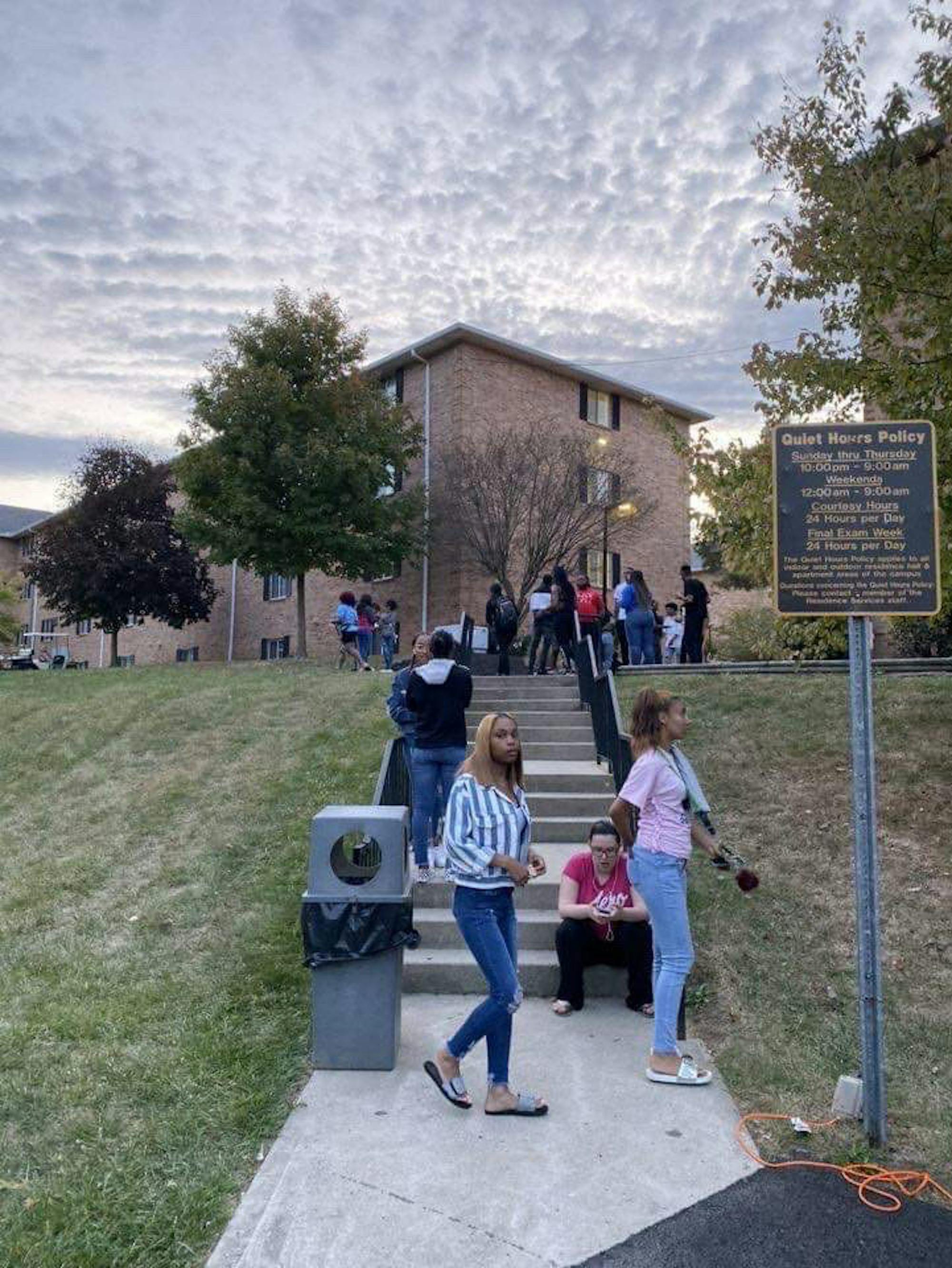 Relay for Life and Bombball teamed up to hold a tournament to raise money for breast cancer awareness. | Photos by Jeff Shehee
