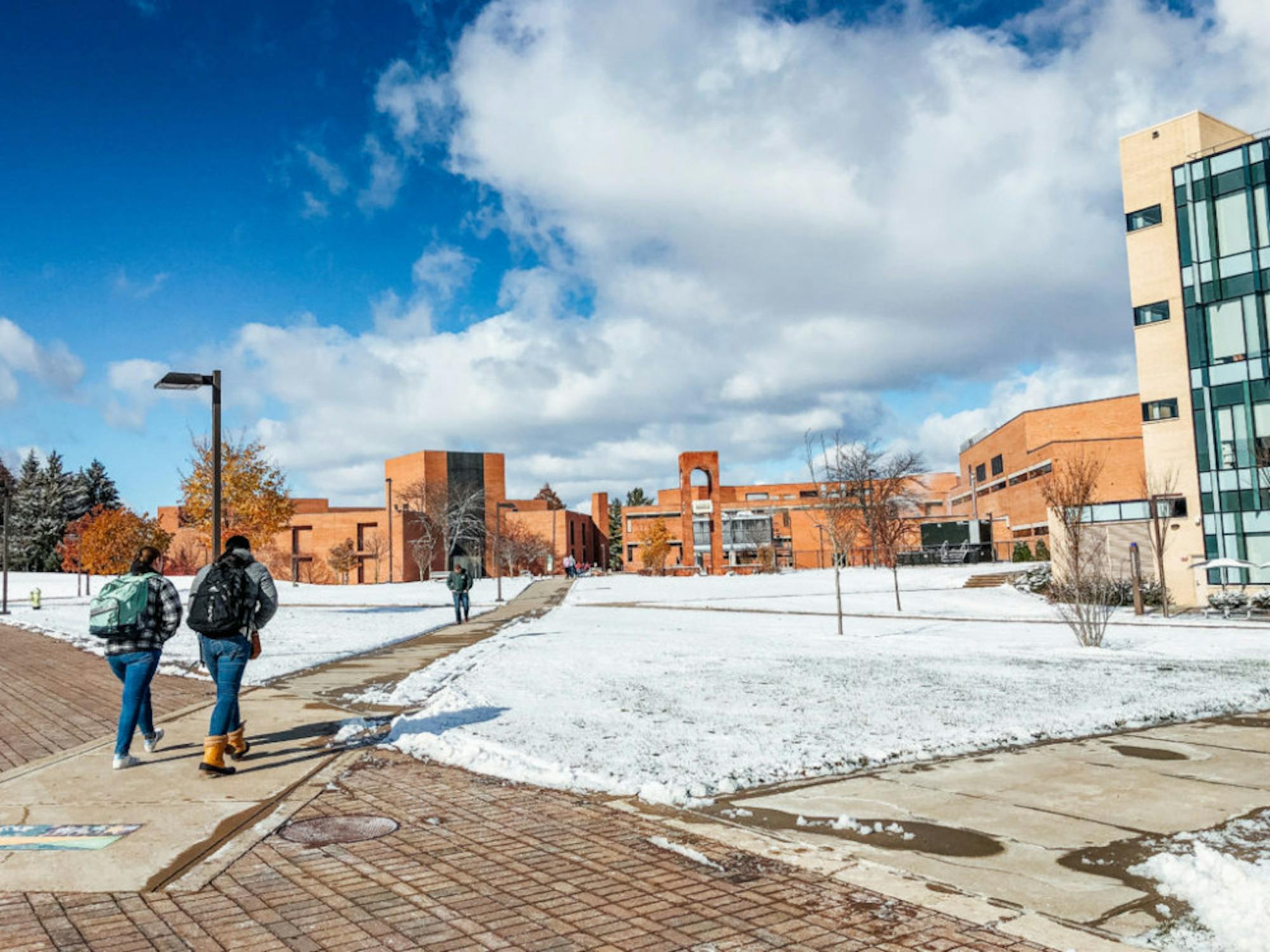 Wright State campus after first snowfall of the season | Photograph by Soham Parikh | The Wright State Guardian