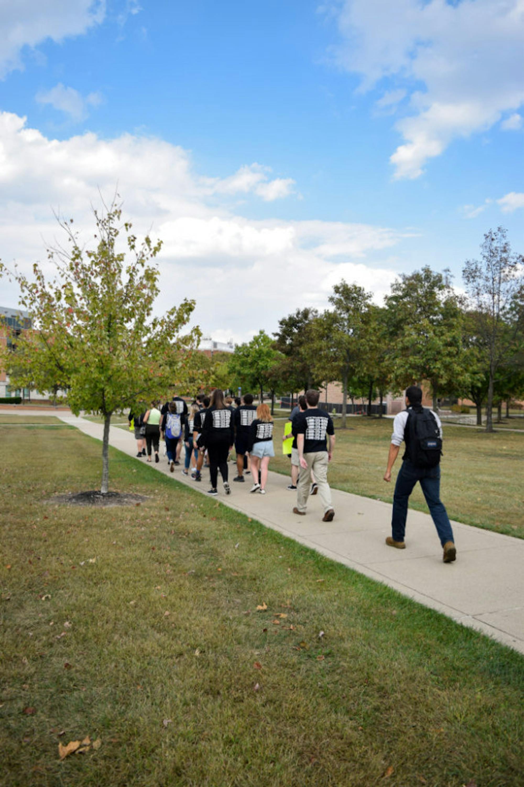 Sigma Phi Epsilon Out of the Darkness Walk | Photo by Jessica Fugett | The Wright State Guardian