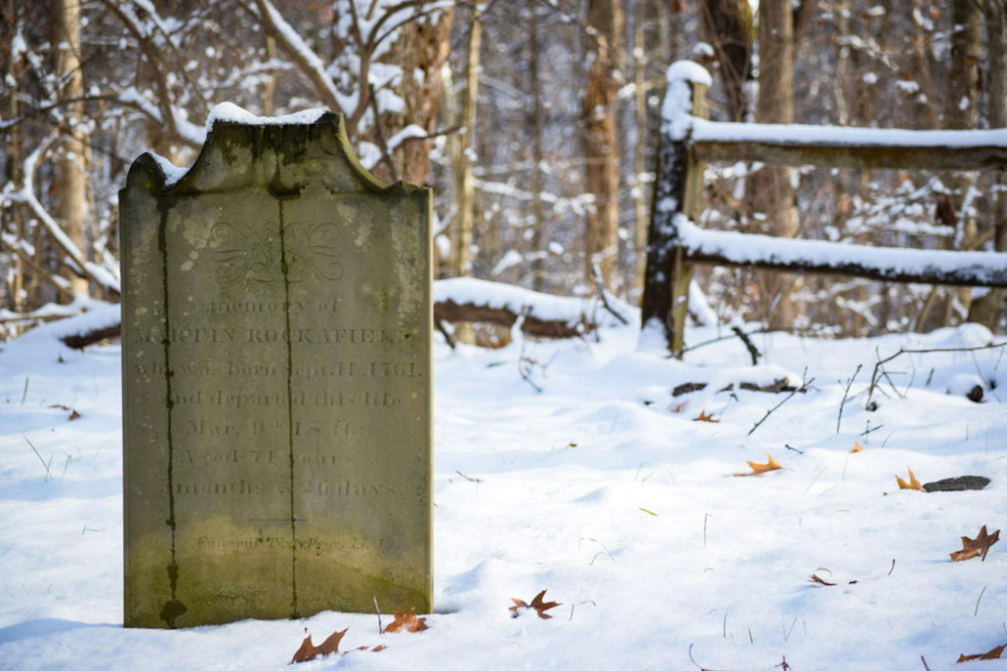 Snow in Rockafield Cemetery | Photo by Jessica Fugett | The Wright State Guardian