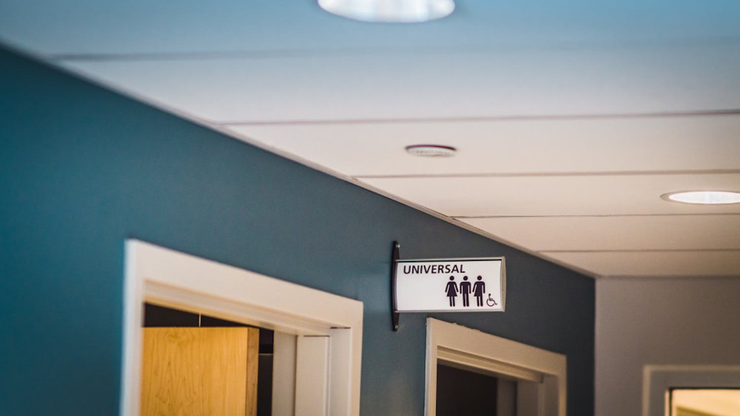 Universal-Bathroom-1