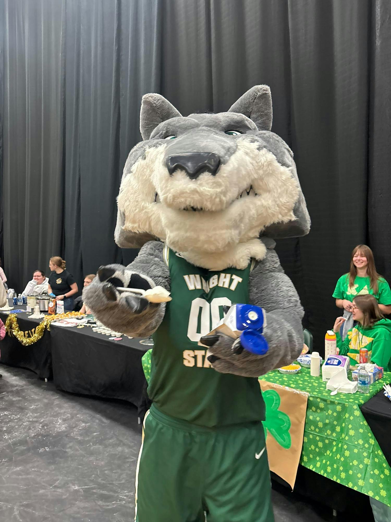 Rowdy Loves Sour Cream