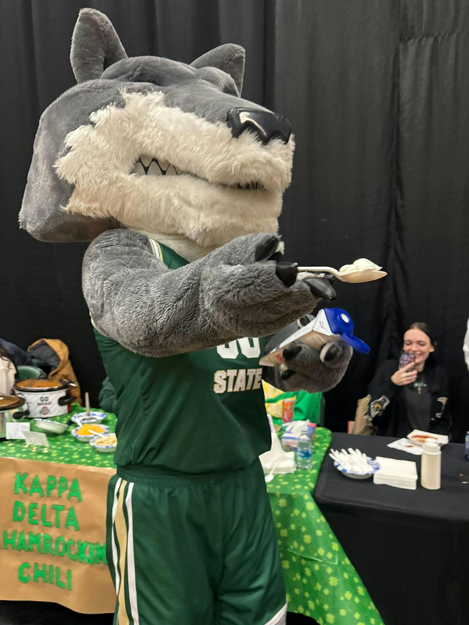 Rowdy Gives Sour Cream