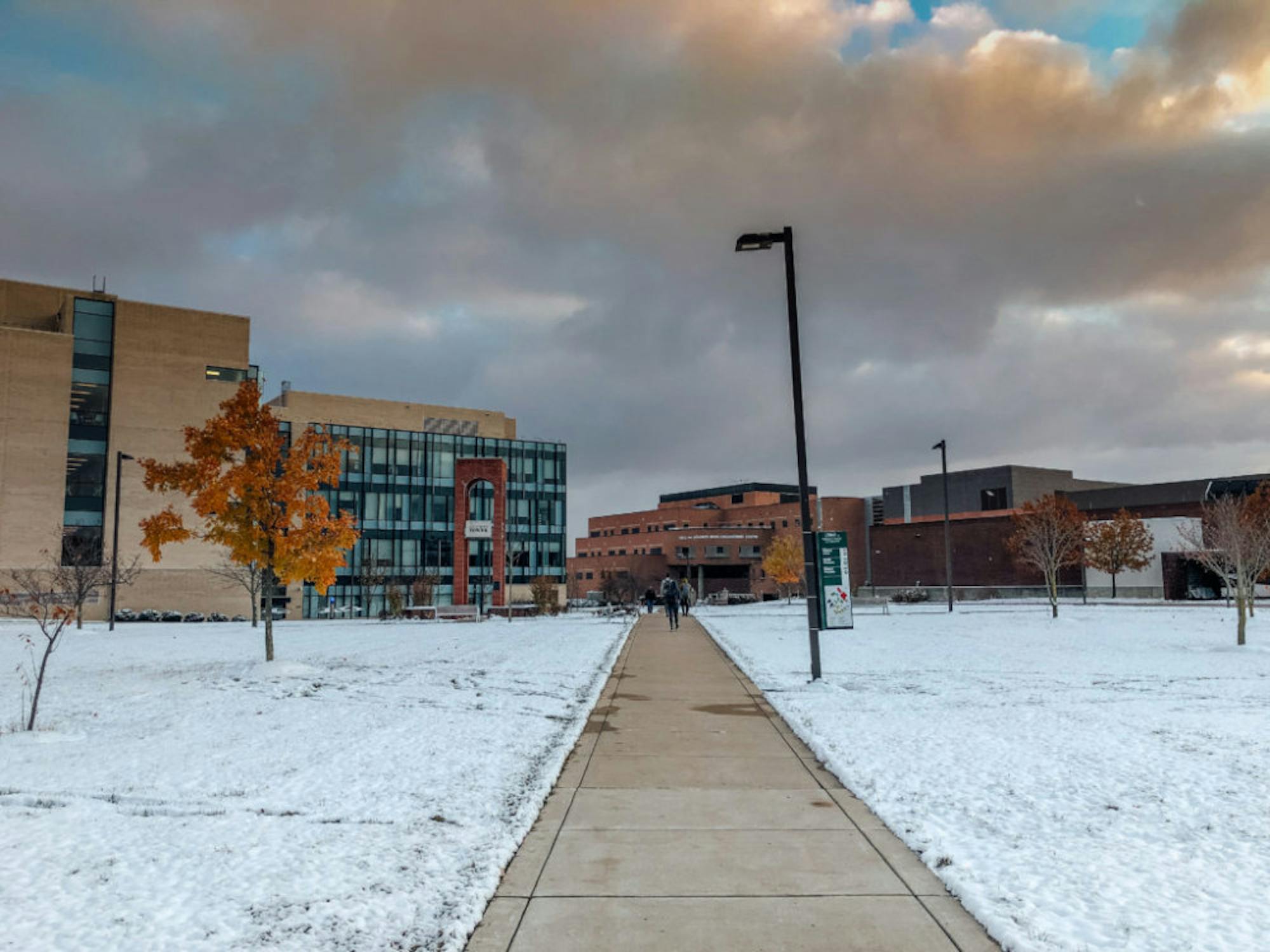 Wright State campus after first snowfall of the season | Photograph by Soham Parikh | The Wright State Guardian