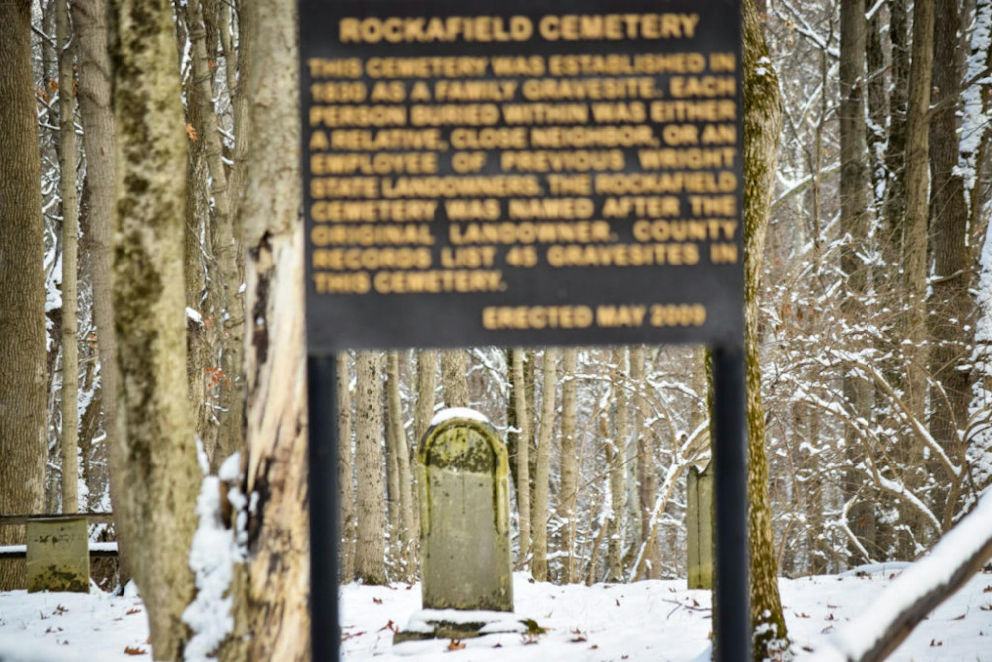 Snow in Rockafield Cemetery | Photo by Jessica Fugett | The Wright State Guardian